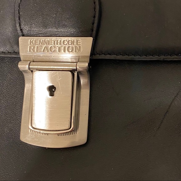Kenneth Cole Reaction Black Leather Briefcase - Picture 2 of 7
